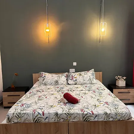Air-conditioned In Sliema Few Minutes From Beach Self Check In And Check Out Homestay szállás